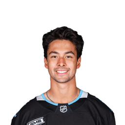 Dylan Guenther headshot